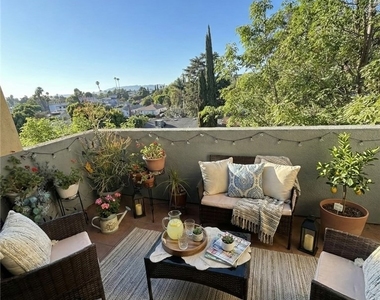 14343 Burbank Blvd. - Photo Thumbnail 17