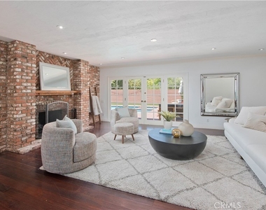 18056 Lake Encino - Photo Thumbnail 2