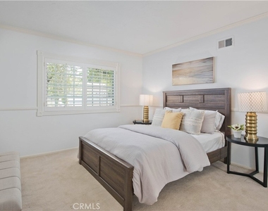 18056 Lake Encino - Photo Thumbnail 22