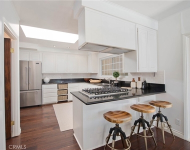18056 Lake Encino - Photo Thumbnail 5
