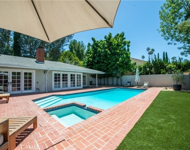 18056 Lake Encino - Photo Thumbnail 30