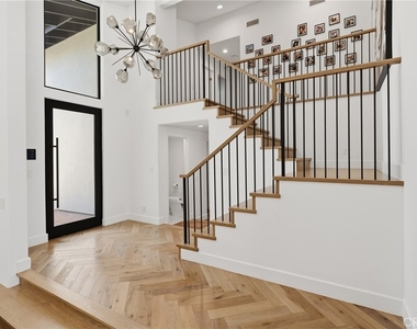 4425 Park Alisal - Photo Thumbnail 2