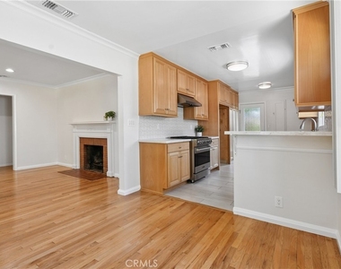 15480 Friar Street - Photo Thumbnail 11