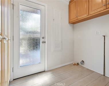 15480 Friar Street - Photo Thumbnail 23