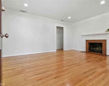 15480 Friar Street - Photo Thumbnail 3