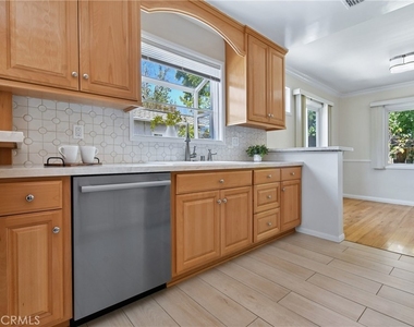 15480 Friar Street - Photo Thumbnail 18