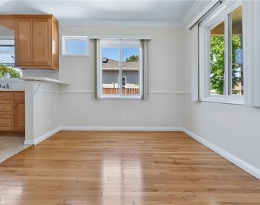 15480 Friar Street - Photo Thumbnail 13