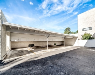 5315 Zelzah - Photo Thumbnail 24