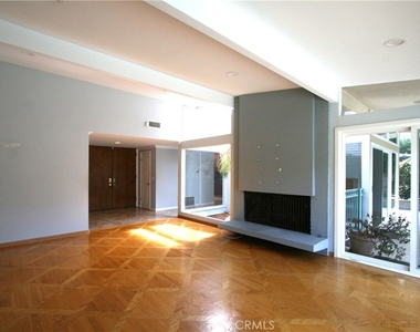 11400 Dona Evita - Photo Thumbnail 3