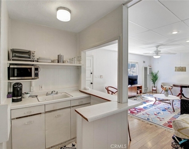 2932 Ledgewood Drive - Photo Thumbnail 6