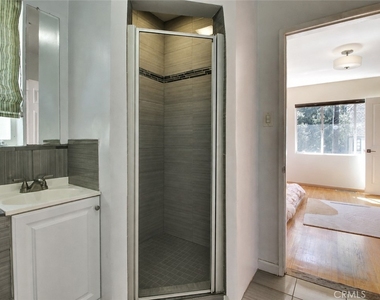 2932 Ledgewood Drive - Photo Thumbnail 14