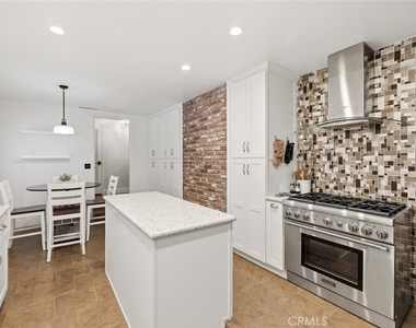 598 Encino Vista - Photo Thumbnail 5