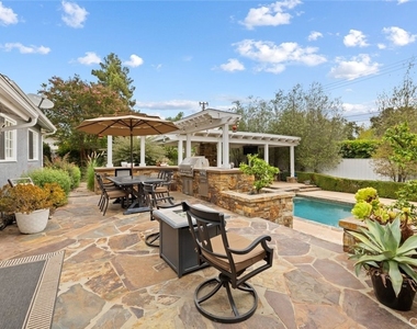 598 Encino Vista - Photo Thumbnail 11