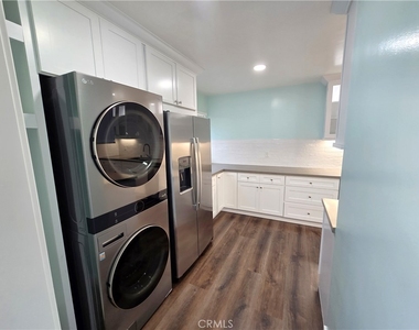 17227 Wilton Place - Photo Thumbnail 8