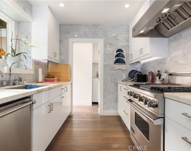 1633 N Beverly Drive - Photo Thumbnail 8