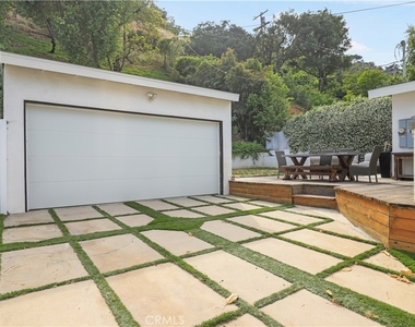 1633 N Beverly Drive - Photo Thumbnail 33