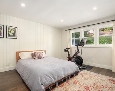 1633 N Beverly Drive - Photo Thumbnail 17