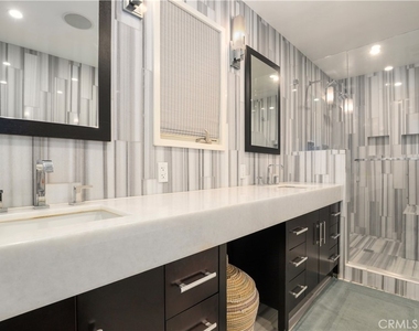 1633 N Beverly Drive - Photo Thumbnail 15