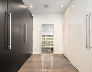 1633 N Beverly Drive - Photo Thumbnail 14