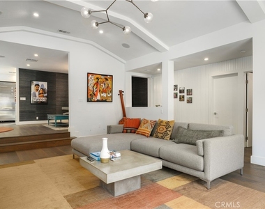 1633 N Beverly Drive - Photo Thumbnail 3