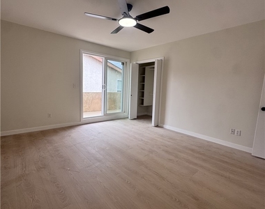 2615 Curtis - Photo Thumbnail 10