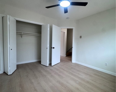 2615 Curtis - Photo Thumbnail 13