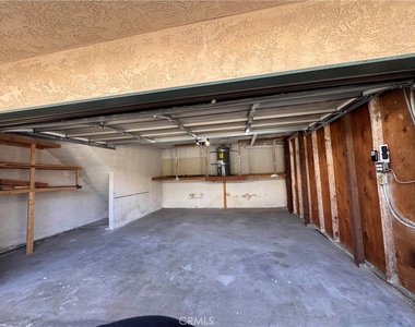 2615 Curtis - Photo Thumbnail 17
