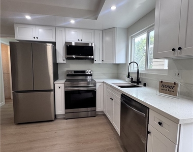 2615 Curtis - Photo Thumbnail 3