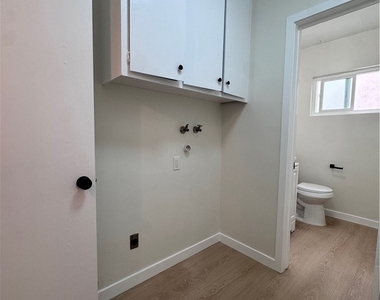 2615 Curtis - Photo Thumbnail 14