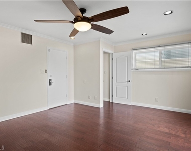 648 Loma - Photo Thumbnail 22