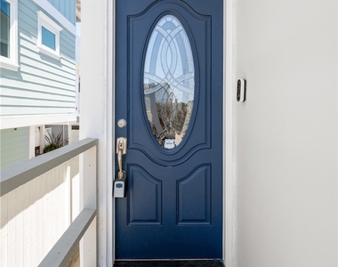 648 Loma - Photo Thumbnail 5