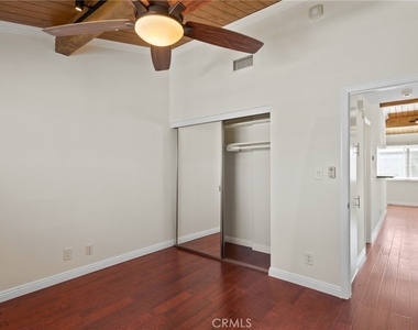 648 Loma - Photo Thumbnail 16