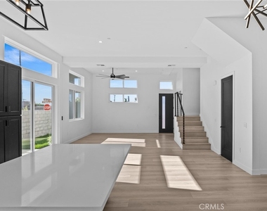 3215 S El Camino Real - Photo Thumbnail 21