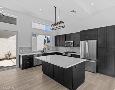 3215 S El Camino Real - Photo Thumbnail 24