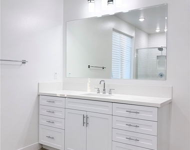 26832 Hadley Avenue - Photo Thumbnail 14