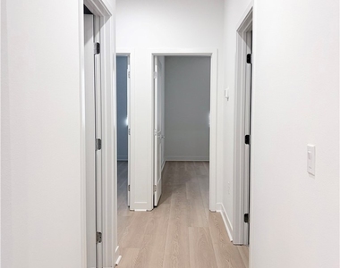 26832 Hadley Avenue - Photo Thumbnail 13