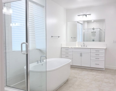 26832 Hadley Avenue - Photo Thumbnail 15