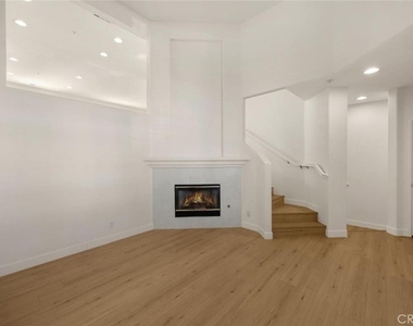 123 S Orange Ave - Photo Thumbnail 7