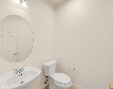 123 S Orange Ave - Photo Thumbnail 24