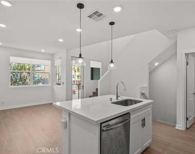 9608 Nova Place - Photo Thumbnail 5