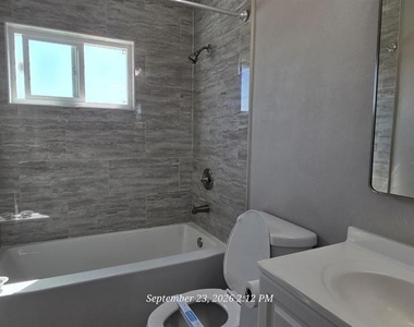74 Connoley Circle - Photo Thumbnail 10