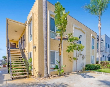 239 Ebony Avenue - Photo Thumbnail 3