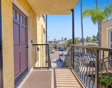 239 Ebony Avenue - Photo Thumbnail 4