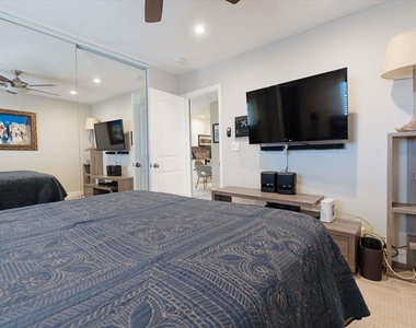 239 Ebony Avenue - Photo Thumbnail 15