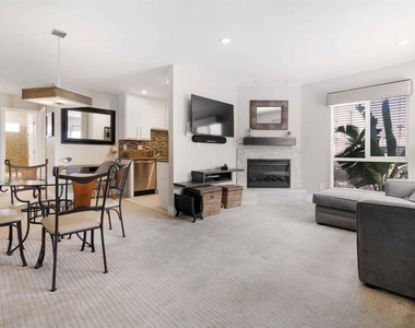 239 Ebony Avenue - Photo Thumbnail 6