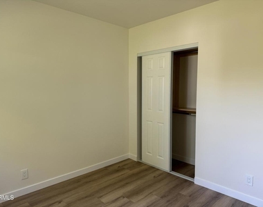 5663 Fountain Avenue - Photo Thumbnail 9