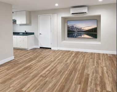 11016 Kendall Road - Photo Thumbnail 4