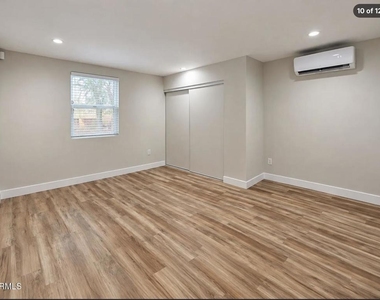 11016 Kendall Road - Photo Thumbnail 9