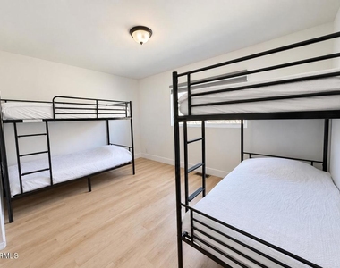 7616 Greg Avenue - Photo Thumbnail 21