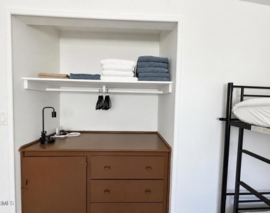 7616 Greg Avenue - Photo Thumbnail 22